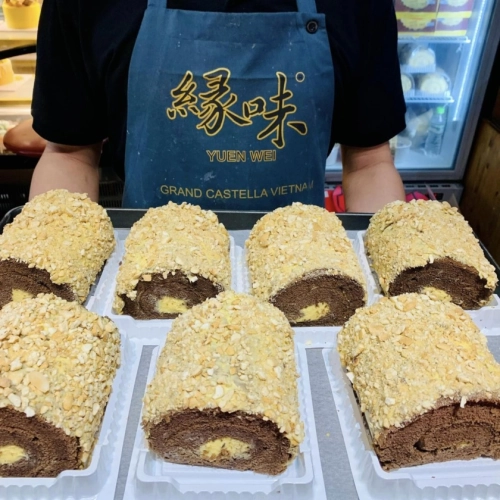 banh-bong-lan-cuon-chocolate-hat-dieu